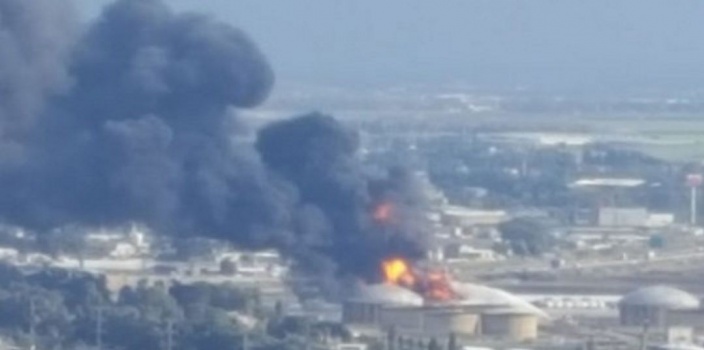 حريق كبير في مصافي النفط بمدينة حيفا