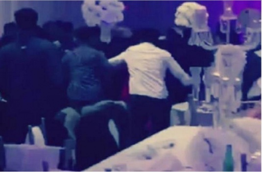 بالفيديو: حبيب العروس وزّع صور علاقتهما الحميمة.. فتحوّل الزفاف إلى كارثة!