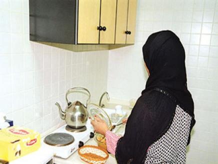 7 سنوات سجناً بحق مسنّة عذّبت خادمتها حتى الموت