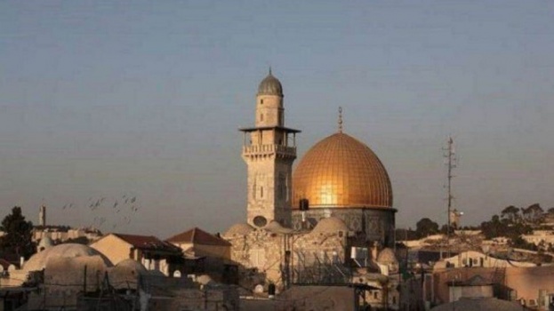 "منع الأذان" يتضمن في صيغته الجديدة غرامة بـ10 آلاف شيقل على أذان الفجر