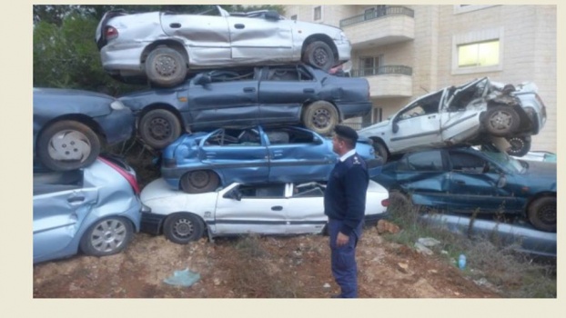 الشرطة تتلف 200 مركبة غير قانونية بجنين وتلقي القبض على منقبين أثار في قباطية