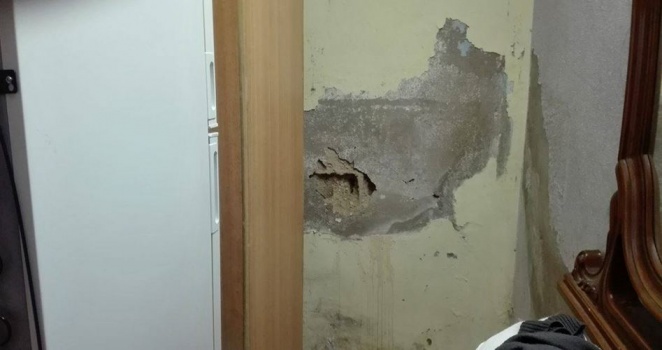 بالصور.. الإحتلال يعيث خراباً بمنازل مخيم بلاطة