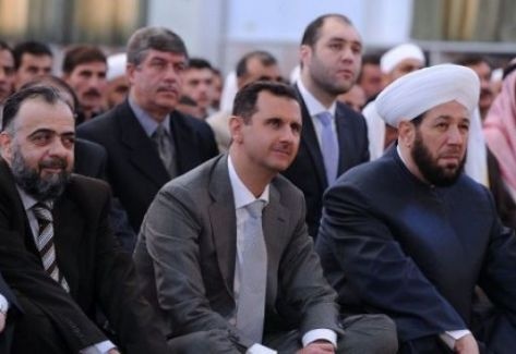 شاهد بالفيديو .. خطأ يودي بحياة بشار الأسد على لسان مفتيه