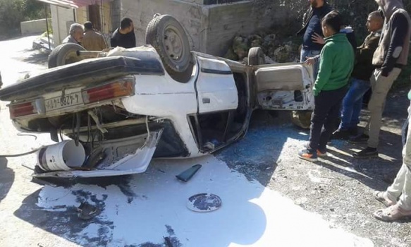 ثلاثة إصابات في حادث إنقلاب مركبة جنوب جنين
