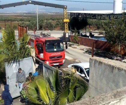 الدفاع المدني يخمد حريق أعشاب في بلدة السيلة الحارثية غرب جنين