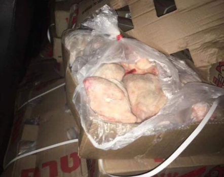 ضبط 780 كغم دجاج مجمد غير صالح للاستخدام