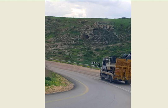 الاحتلال يستولي على مركبة ومعدات زراعية في طمون