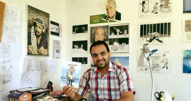 الاحتلال يقتحم منزل رسام كاريكاتير ويستولي على رسوماته..وزارة الثقافة تدين الإقتحام
