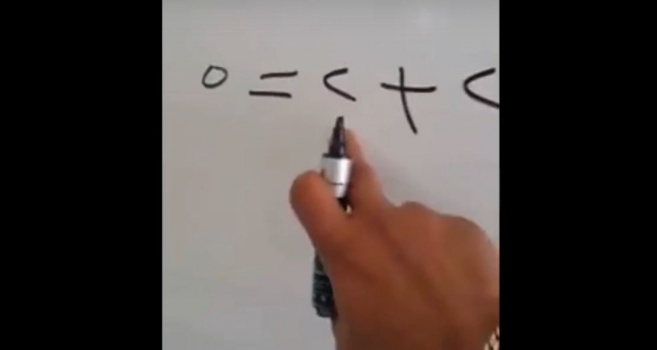 بالفيديو..أستاذ عراقي يؤكد "2+2=5" والنتيجة ولا أروع!