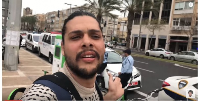 بالفيديو: ناشط فلسطيني يصور اكبر مؤتمر تطبيعي بين فلسطينيين واسرائيليين في يافا - تل ابيب !