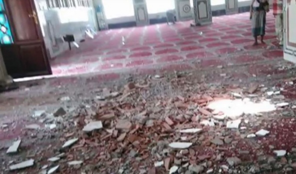 ارتفاع حصيلة قصف الحوثيين على مسجد مأرب اثناء صلاة الجمعة لـ 34 قتيلاً