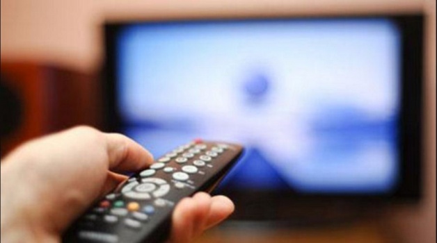 فضيحة صاعقة.. قناة دينية تبث "فيلماً إباحياً"