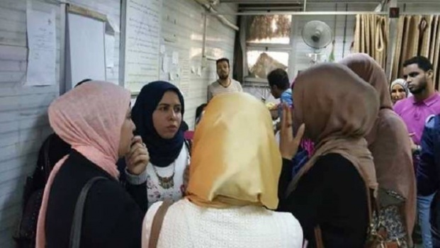 فتاة تخدّر 21 طالبة داخل جامعة بمصر