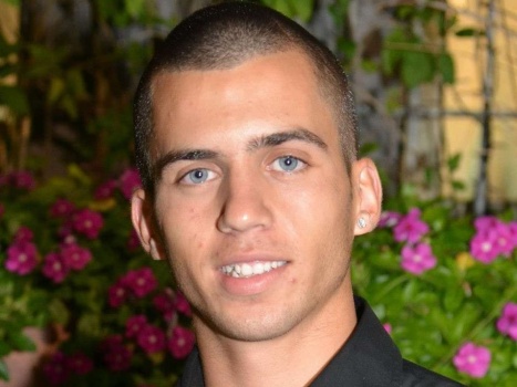 والدة الجندي الإسرائيلي غولدن للحكومة الإسرائيلية: اخجلوا من أنفسكم