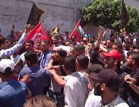 تشييع جثمان الشهيد بكر في غزة