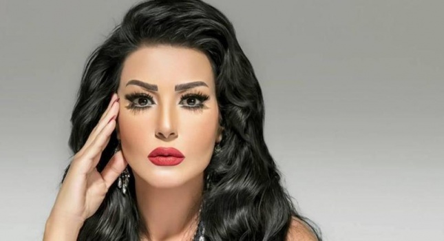 سمية الخشاب: أتفاءل بهذه السورة من القرآن!