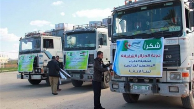 قافلة مساعدات جزائرية تنطلق بحراً نحو غزة