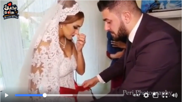 بالفيديو - شاب تتزوج شقيقته يشعل "فايسبوك".. شاهدوا كيف بكى!؟