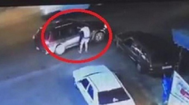 شاهد بالفيديو .. مرتكب جريمة في لبنان كأنه يمثل في فيلم بوليسي