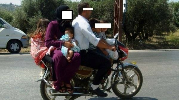 قرار بمنع النساء من ركوب الدراجات النارية في شوارع قطاع غزة