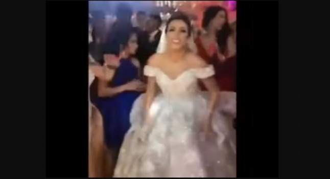 عروس عربية تُشعل زفافها بالرقص على أغنية despacito