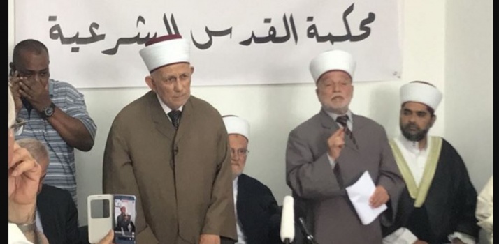 المرجعيات الدينية: الصلوات مستمرة على الابواب حتى عودة الاوضاع لما قبل 14-7 وسنقوم بعملية فحص للحالة داخل وخارج المسجد