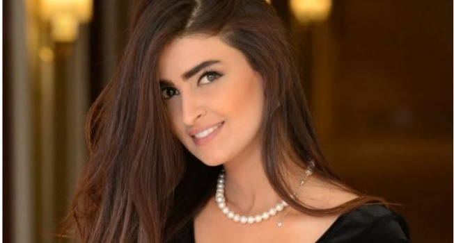 شاهدوا موقف الإعلامية علا الفارس من الزّواج بشخص أصغر منها سنّاً!