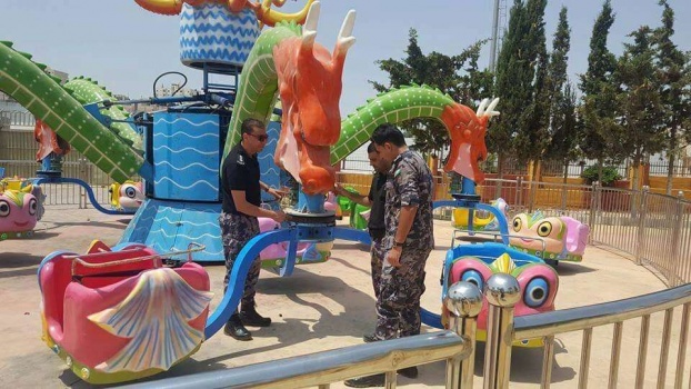 بالصور : دفاع مدني الخليل يغلق تسع العاب اثناء زيارة مفاجئة للمنتزهات في المحافظة
