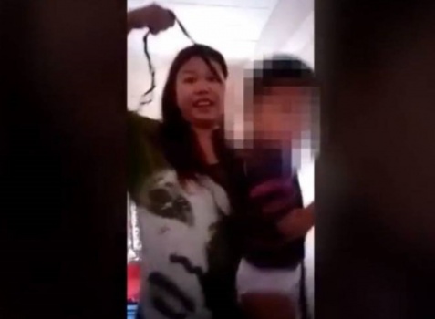 هذا ما فعلته إمرأة بطفلها بعد أن اكتشفت خيانة زوجها !