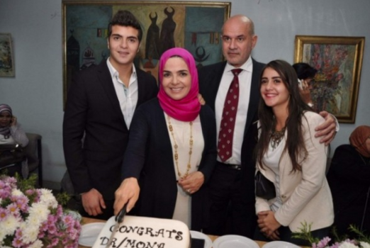 بعد 10 سنوات زواج..منى عبد الغني تنفصل عن زوجها بسبب ابنته