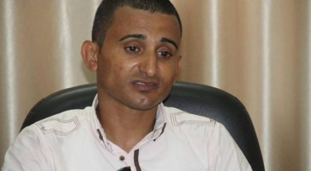 شاهد: حماس تحكم على عادل المشوخي بالسجن 5 سنوات ويرد عليهم بأغنية ( ئئ ئئ ) !!