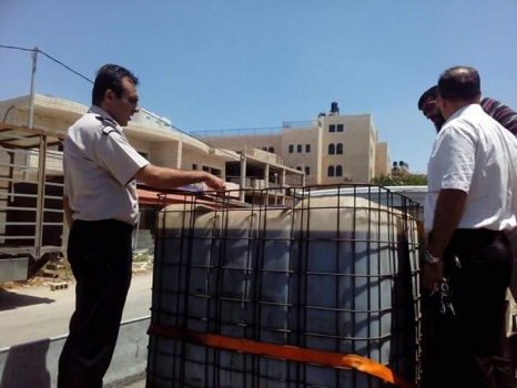 ضبط 2500 كغم زيوت غير صالحة للاستهلاك ومضرة للبيئة في جنين