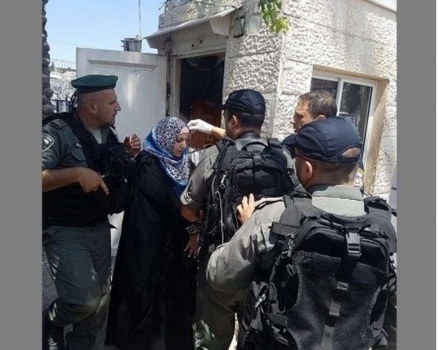 اعتقال سيدة بحجة طعنها حارس أمن بالقدس المحتلة