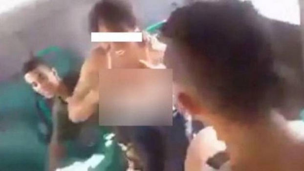تفاصيل جديدة عن 'فتاة التحرش الجماعي' في المغرب!