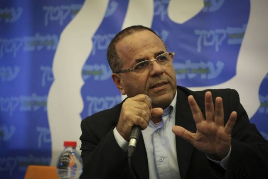 وزير إسرائيلي لجندي قتل فتى فلسطينيا: أنت رجل