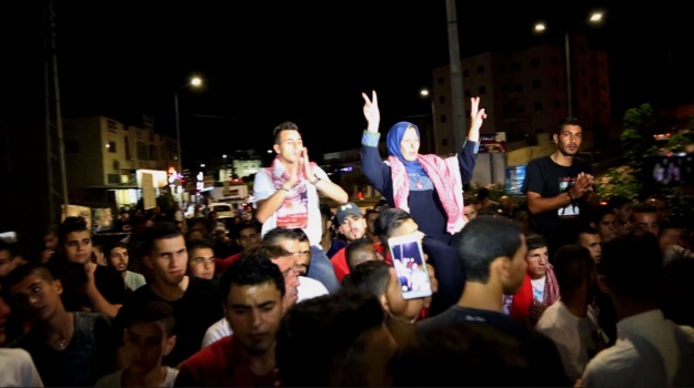 مخيم الدهيشة ينتفض مطالبًا باسترداد جثمان الشهيد الصالحي