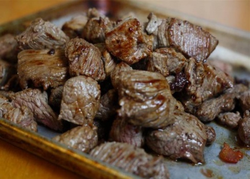 احذروا الإفراط في تناول اللحوم خلال العيد