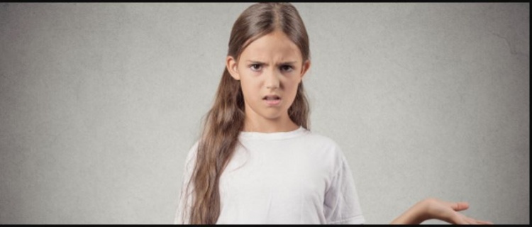 قد يظنُّها الآباء أموراً عادية لكنها مدمِّرة! 4 طرق "تقتل" ذكاء ابنك