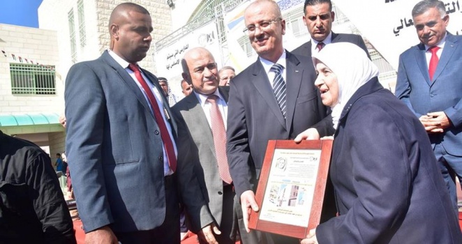 بلدية نابلس تدشن 13 مدرسة جديدة
