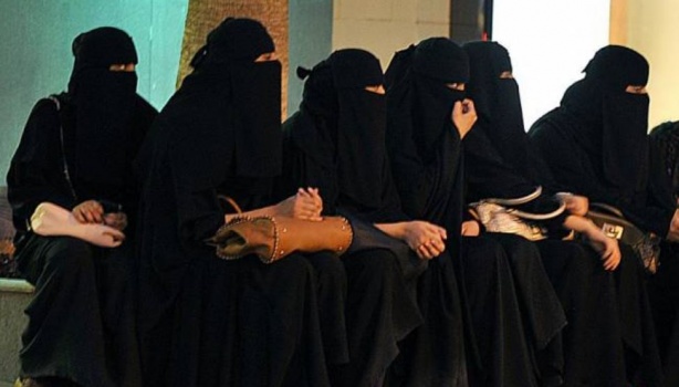 سعوديات يُجبَرنَ على الزواج الاضطراري بهذا الشكل!