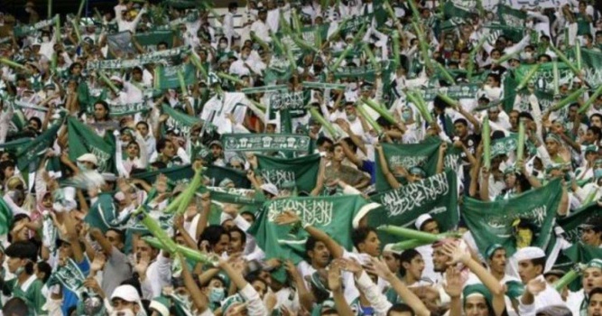 مفاجأة- السعودية تسمح للنساء بدخول الملاعب