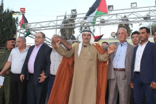 صور وفيديو..إحتفال بتوقيع صك صلح بين عائلتي الجرادات وأل جاسر في بلدة السيلة الحارثية غرب جنين