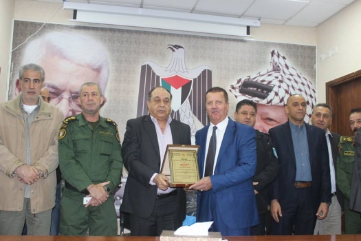 بالصور..تكريم مدراء سابقين في الأجهزة الأمنية والصحة في جنين