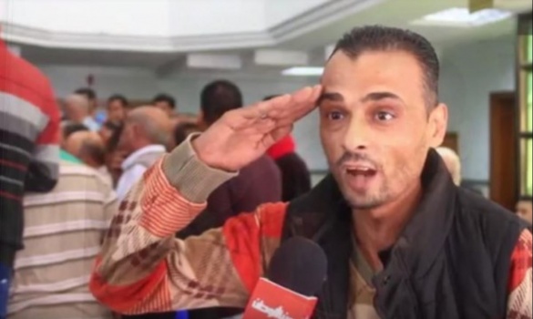 شاهد: غضب الموظفين العسكريين بعد بدء تقاعدهم بشكل رسمي
