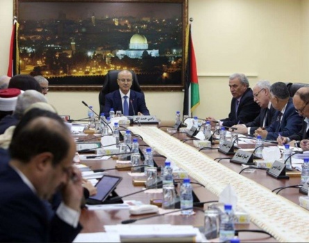 الحكومة تؤكد اهمية الاتفاق على كافة الملفات باجتماع القاهرة