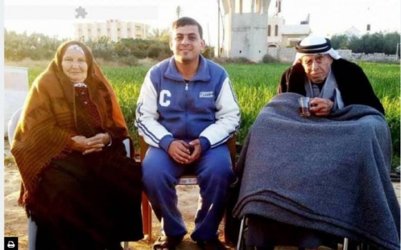 وفاة مُعمر في خان يونس لديه 100 حفيد