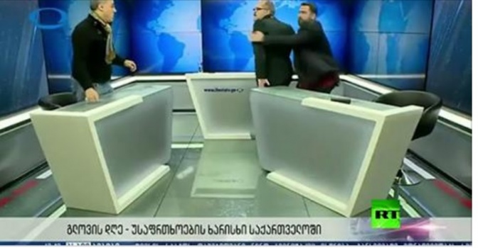 عراك على الهواء عبر التلفزيون الجورجي!
