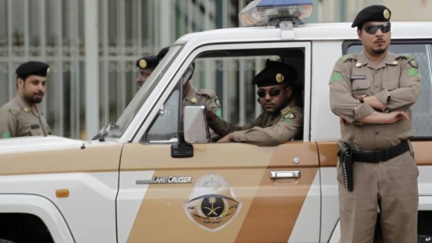 ميكانيكي يعمل فنّي أسنان بمستشفى سعوديّ منذ 20 سنة!