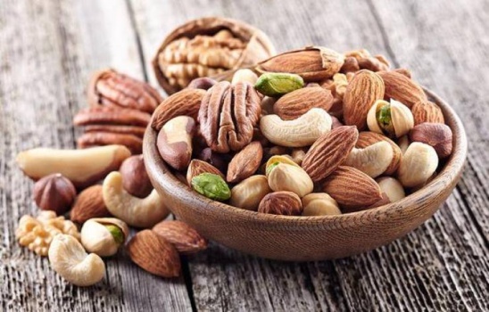 دراسة أمريكية: هذا ما تفعله المكسرات بقلبك