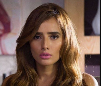 بالصور .. أول ظهور علني لتوأم زينة